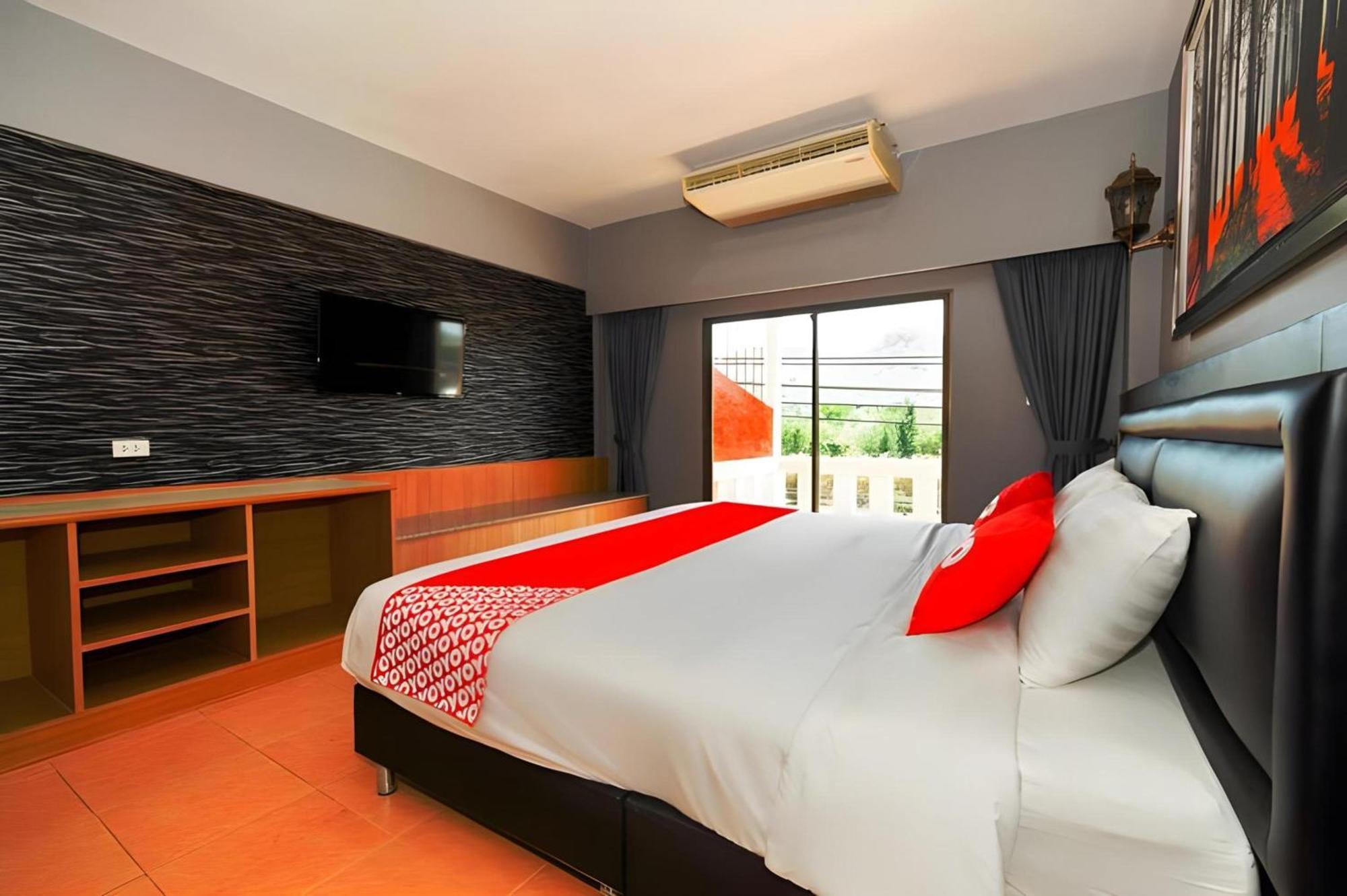 Highway Hotel Hua Hin Exterior photo